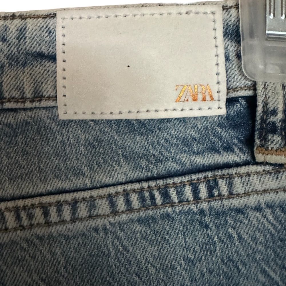 Zara Jeans Womens Blue Denim Distressed Stretch Raw Hem Small Slits at Hem. US 4 - Picture 5 of 8